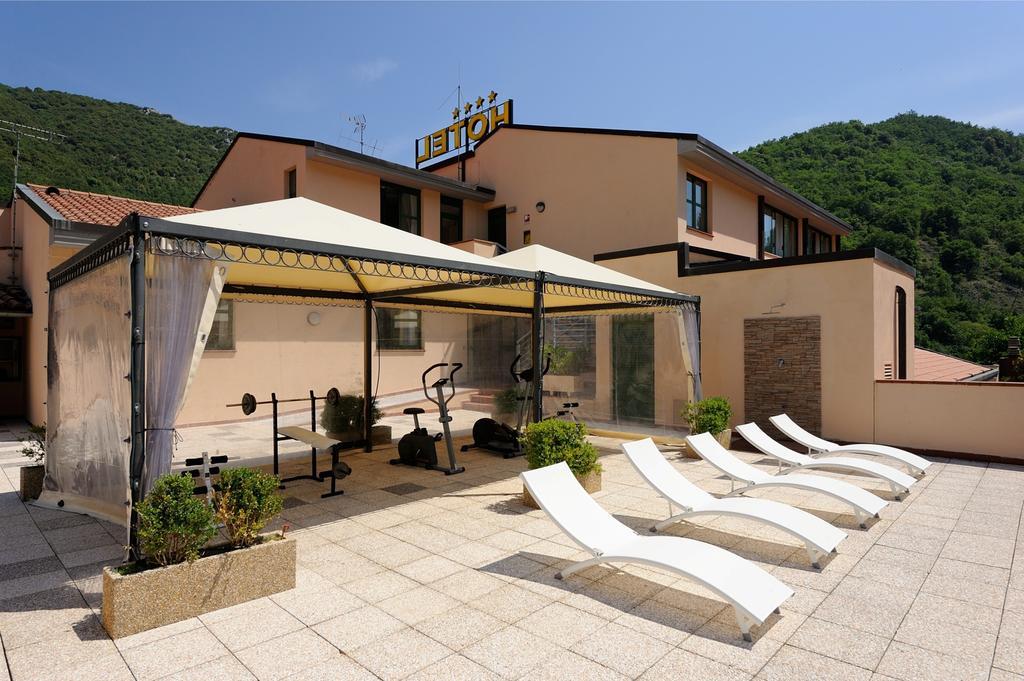 Guesia Village Hotel E Spa Foligno Exteriér fotografie